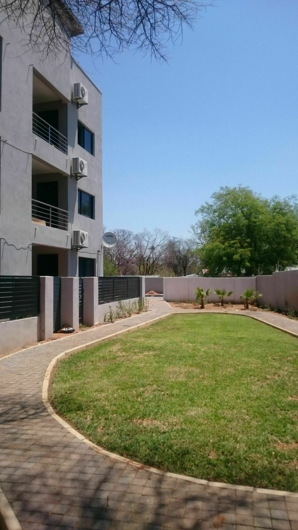 Lifestyle Apartments غابورون المظهر الخارجي الصورة